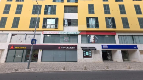 Loja para Venda em Beja (Santiago Maior e São João Baptista)