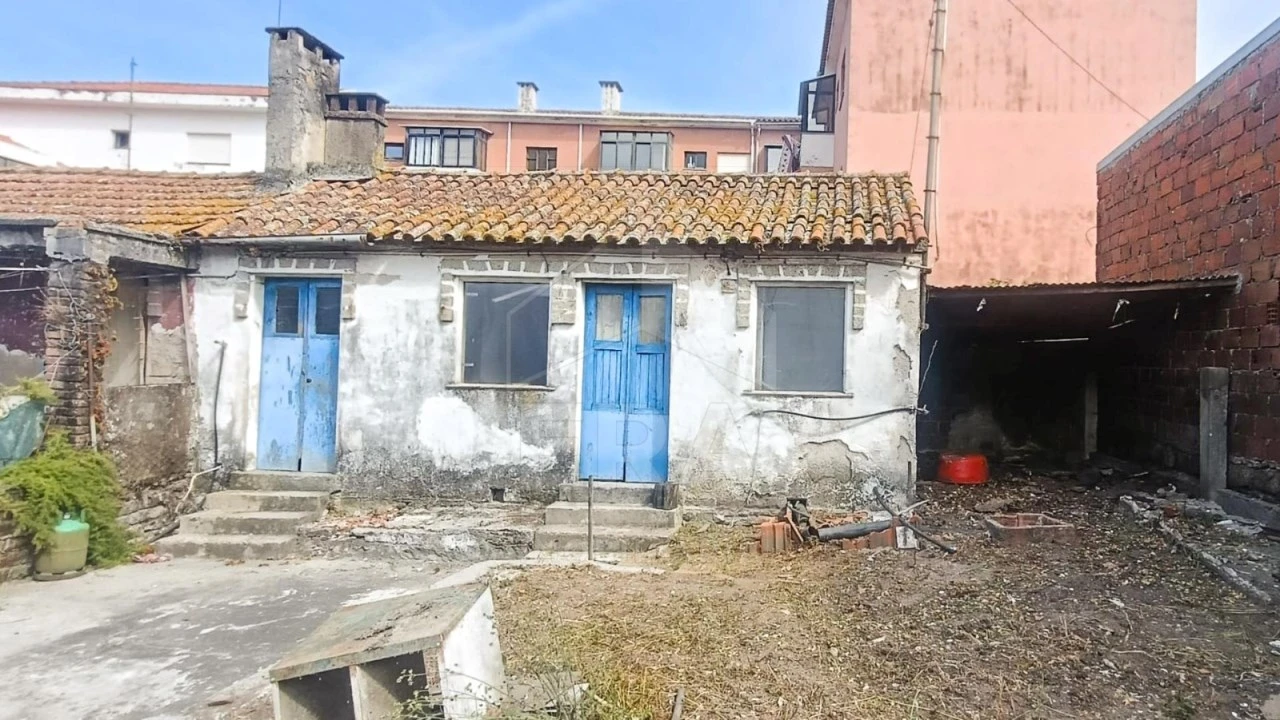 Moradia T2 para Venda em Santa Maria Maior e Monserrate e Meadela Foto 1