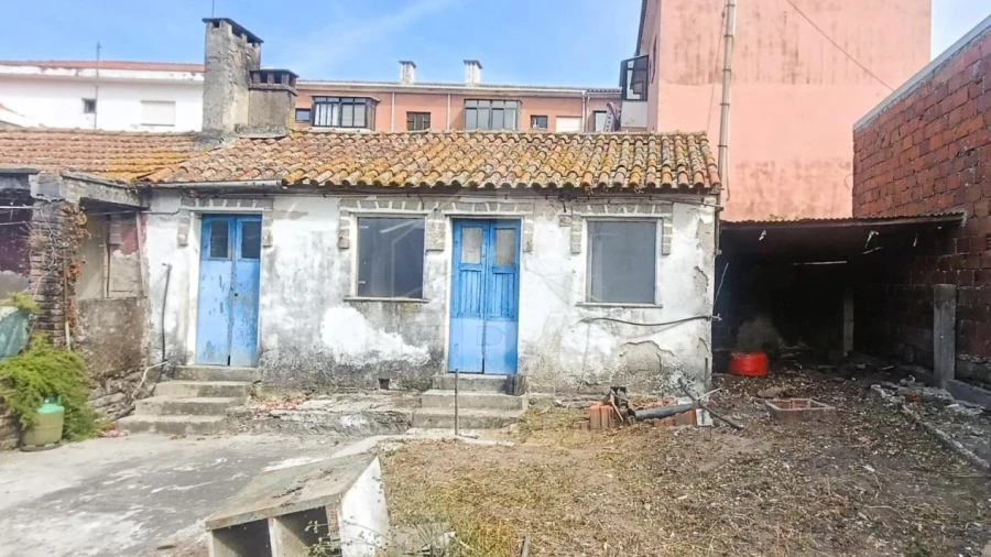 Moradia T2 para Venda em Santa Maria Maior e Monserrate e Meadela