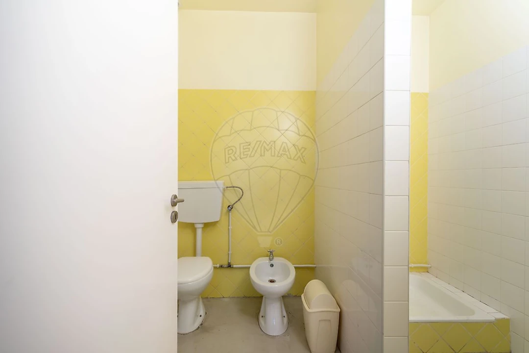 Armazém para Venda em Quinta do Anjo Foto 7