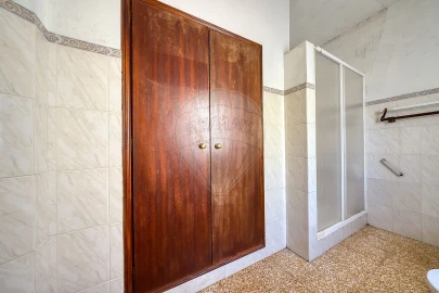 Moradia T4 para Venda em Azoia de Cima e Tremês