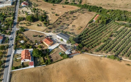 Moradia T4 para Venda em Azoia de Cima e Tremês