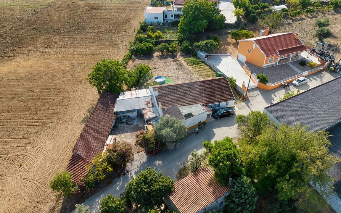 Moradia T4 para Venda em Azoia de Cima e Tremês Foto 17
