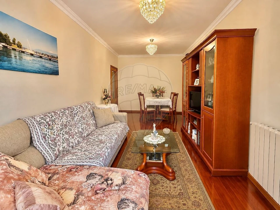 Apartamento T1 para Arrendamento em Avintes Foto 12