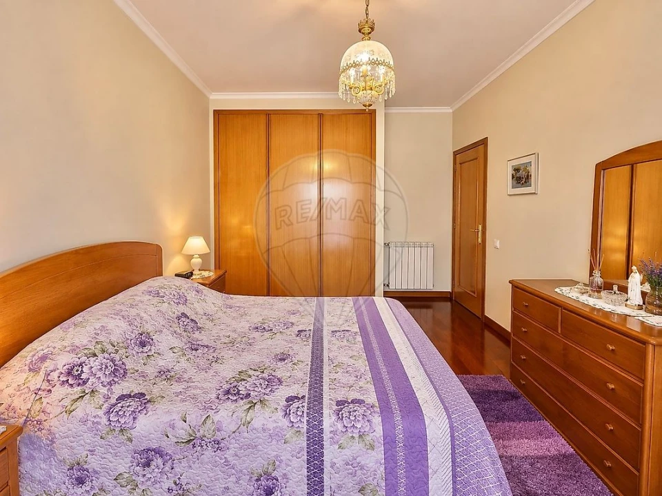 Apartamento T1 para Arrendamento em Avintes Foto 13