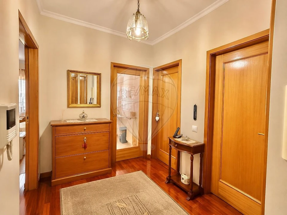 Apartamento T1 para Arrendamento em Avintes Foto 8