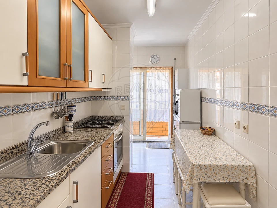 Apartamento T1 para Arrendamento em Avintes Foto 3