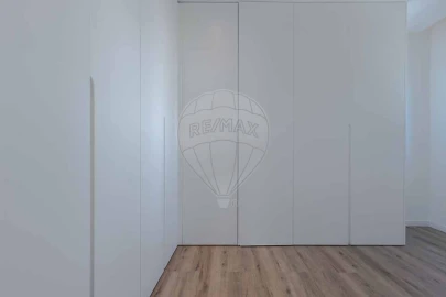 Moradia T4 para Venda em Paranhos
