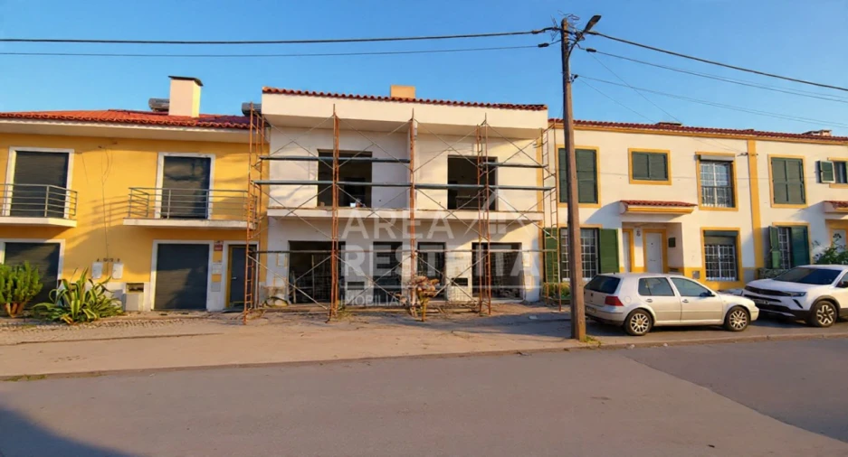 Moradia T3 para Venda em Quinta do Conde Foto 2