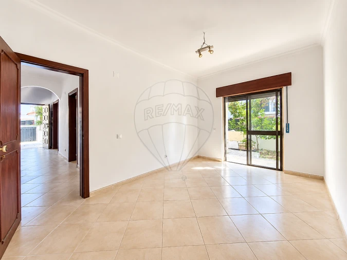 Moradia T4 para Venda em Quinta do Conde Foto 10