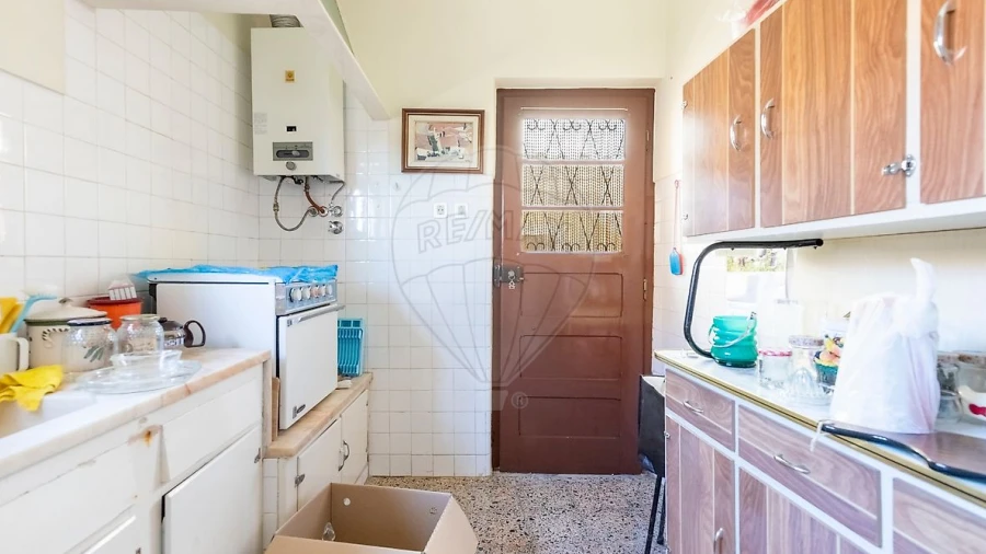 Moradia T2 para Venda em Miragaia e Marteleira