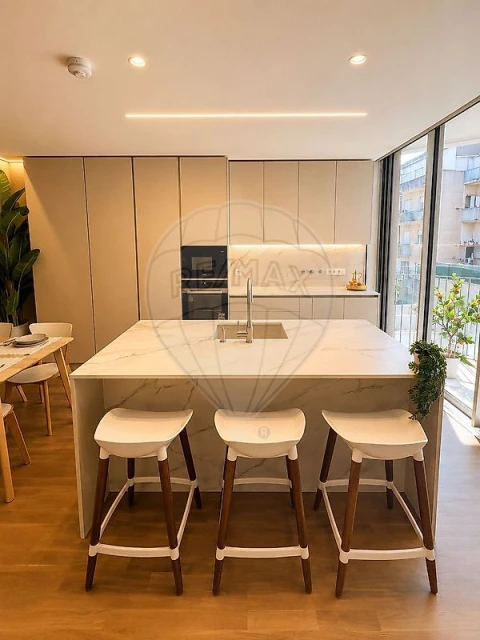 Apartamento T2 para Venda em Avenidas Novas