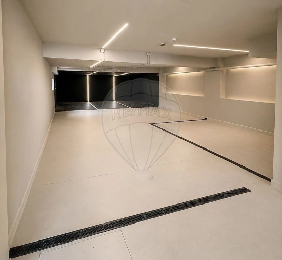 Apartamento T2 para Venda em Avenidas Novas Foto 8