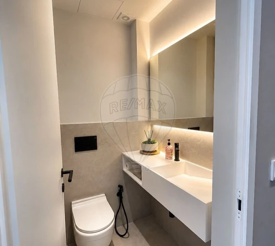 Apartamento T2 para Venda em Avenidas Novas Foto 3