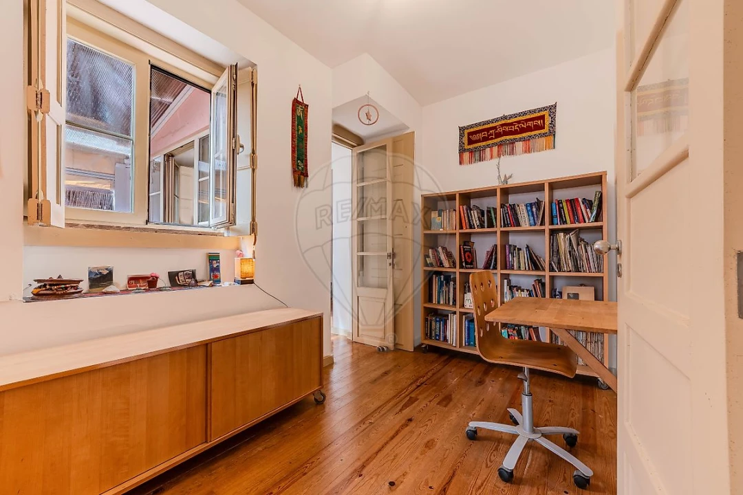 Apartamento T2 para Venda em Penha de França Foto 31