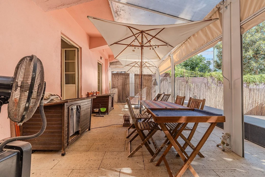 Apartamento T2 para Venda em Penha de França Foto 38