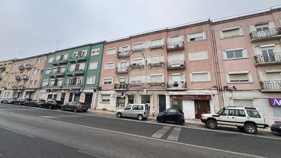 Apartamento T2 para Venda em Penha de França Foto 8
