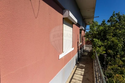 Moradia T4 para Venda em Cadaval e Pêro Moniz