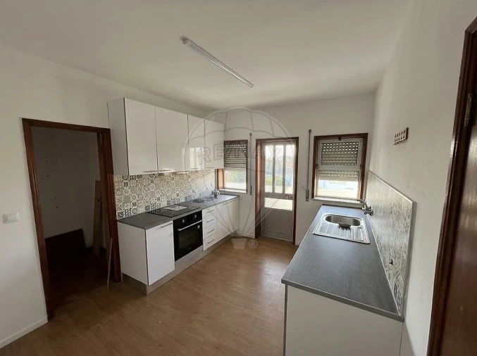 Apartamento T3 para Arrendamento em Albergaria-A-Velha e Valmaior Foto 2