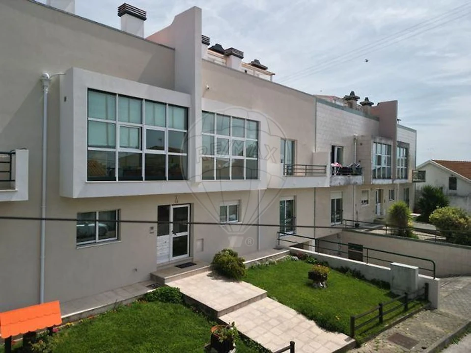 Apartamento T2 para Venda em Aradas Foto 1