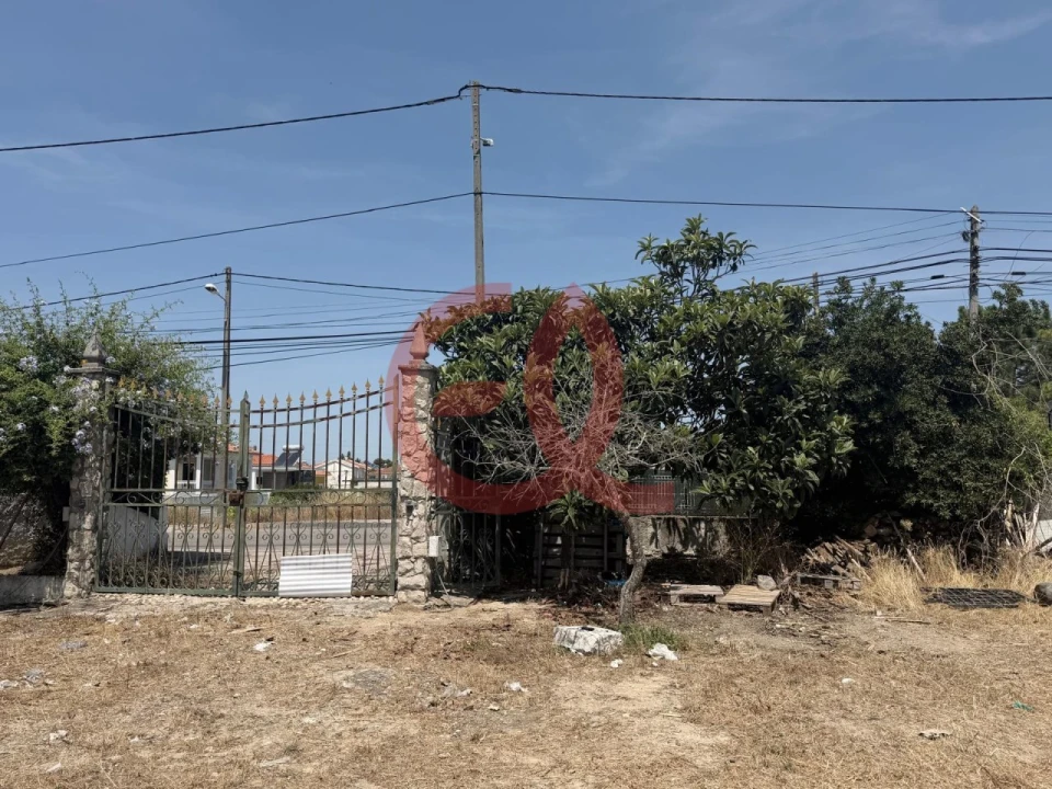 Moradia T5 para Venda em Charneca de Caparica e Sobreda Foto 5