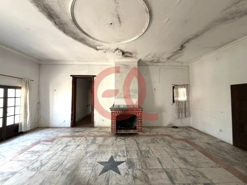 Moradia T5 para Venda em Charneca de Caparica e Sobreda Foto 9