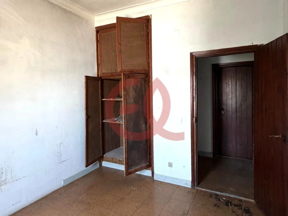 Moradia T5 para Venda em Charneca de Caparica e Sobreda Foto 11