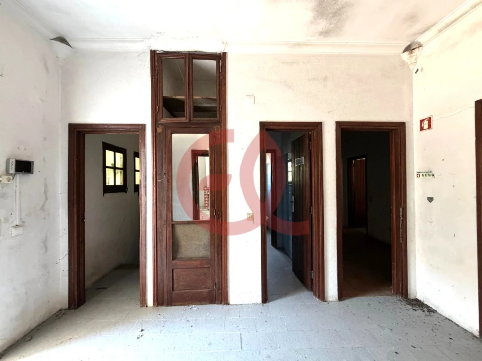 Moradia T5 para Venda em Charneca de Caparica e Sobreda Foto 16