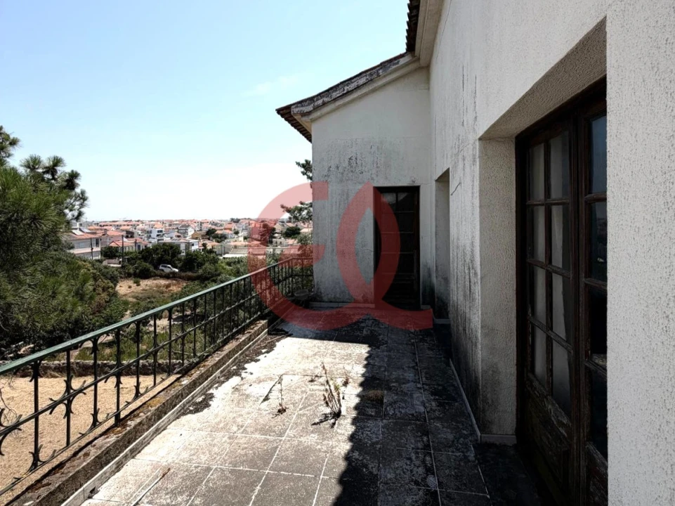 Moradia T5 para Venda em Charneca de Caparica e Sobreda Foto 17