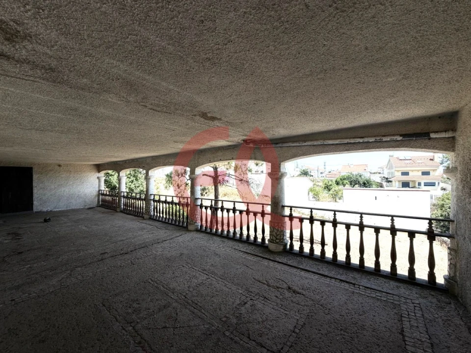 Moradia T5 para Venda em Charneca de Caparica e Sobreda Foto 21