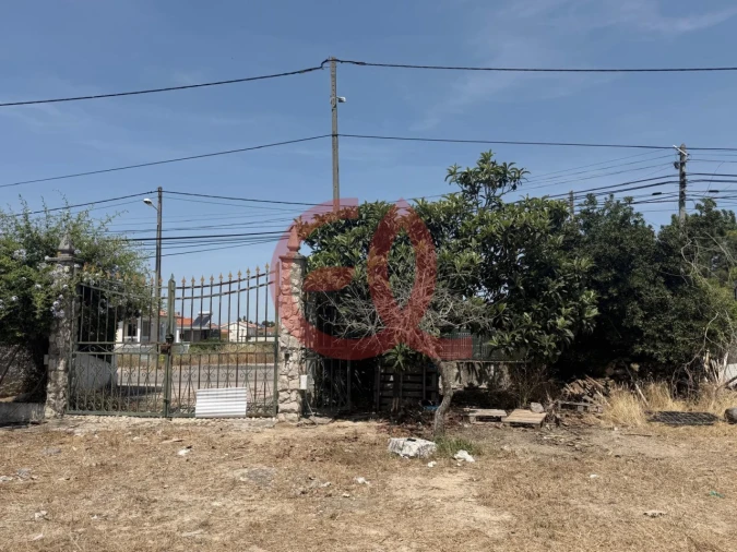 Moradia T5 para Venda em Charneca de Caparica e Sobreda Foto 5