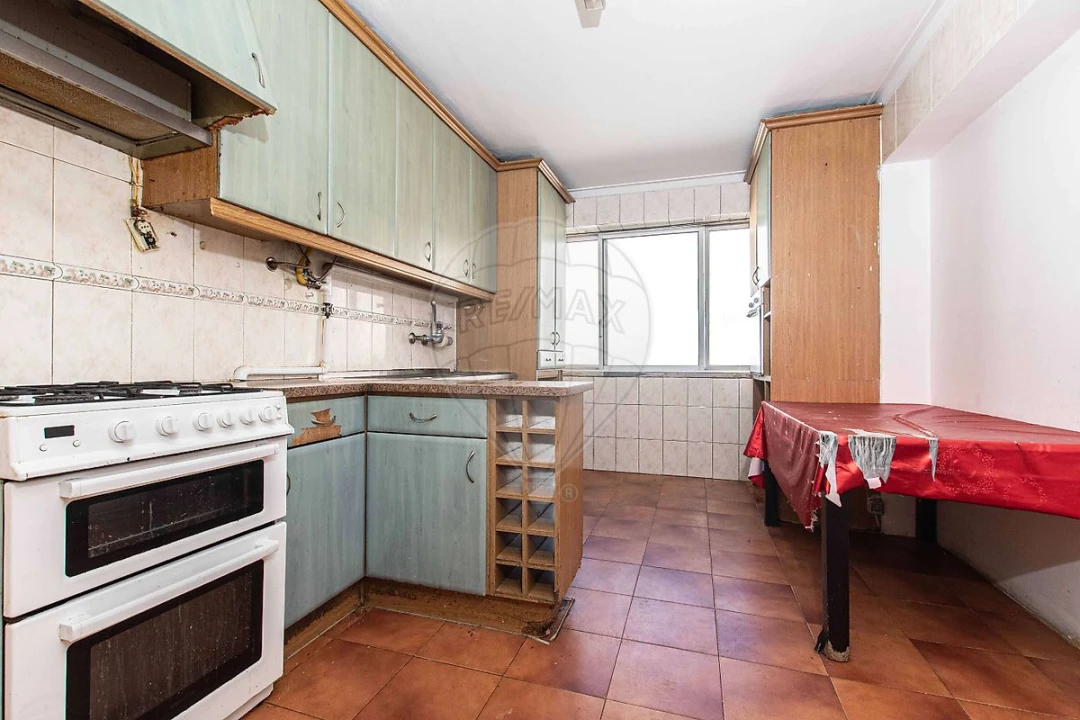 Apartamento T4 para Venda em Carregado e Cadafais Foto 5