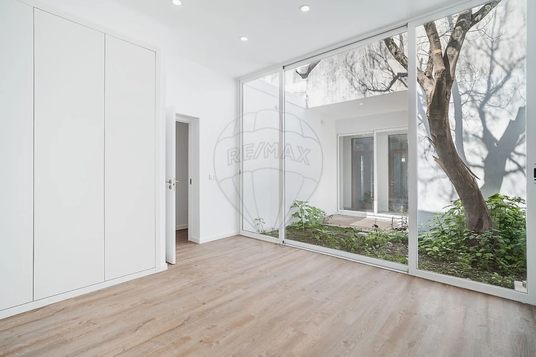 Apartamento T3 para Arrendamento em Cedofeita, Santo Ildefonso, Sé, Miragaia, São Nicolau e Vitória Foto 5
