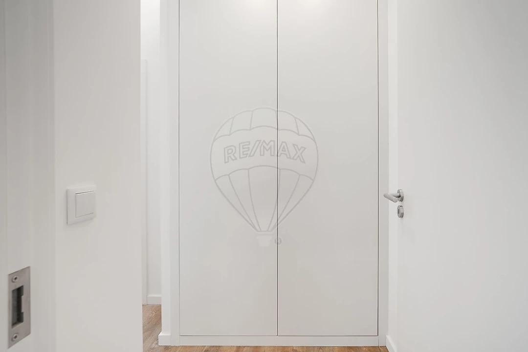 Apartamento T3 para Arrendamento em Cedofeita, Santo Ildefonso, Sé, Miragaia, São Nicolau e Vitória Foto 13