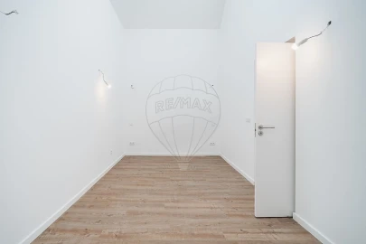 Apartamento T3 para Arrendamento em Cedofeita, Santo Ildefonso, Sé, Miragaia, São Nicolau e Vitória