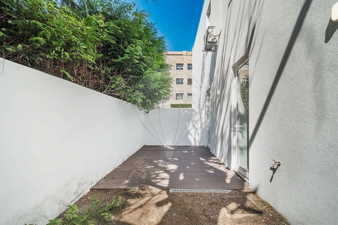 Apartamento T3 para Arrendamento em Cedofeita, Santo Ildefonso, Sé, Miragaia, São Nicolau e Vitória Foto 29