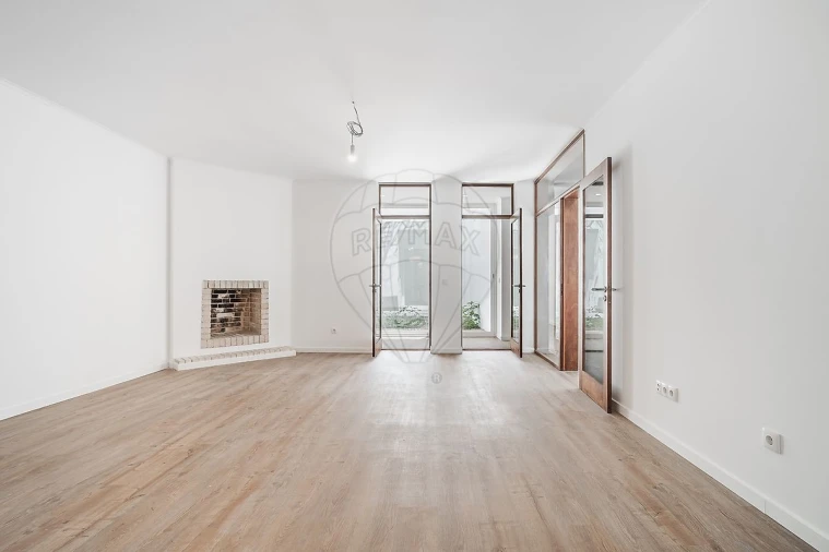 Apartamento T3 para Arrendamento em Cedofeita, Santo Ildefonso, Sé, Miragaia, São Nicolau e Vitória Foto 30