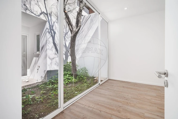 Apartamento T3 para Arrendamento em Cedofeita, Santo Ildefonso, Sé, Miragaia, São Nicolau e Vitória Foto 6