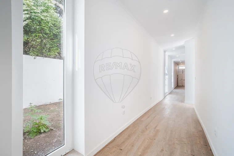 Apartamento T3 para Arrendamento em Cedofeita, Santo Ildefonso, Sé, Miragaia, São Nicolau e Vitória Foto 22