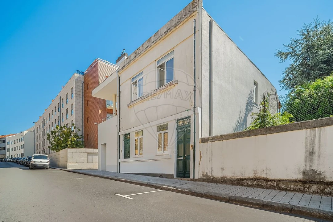 Apartamento T3 para Arrendamento em Cedofeita, Santo Ildefonso, Sé, Miragaia, São Nicolau e Vitória Foto 1
