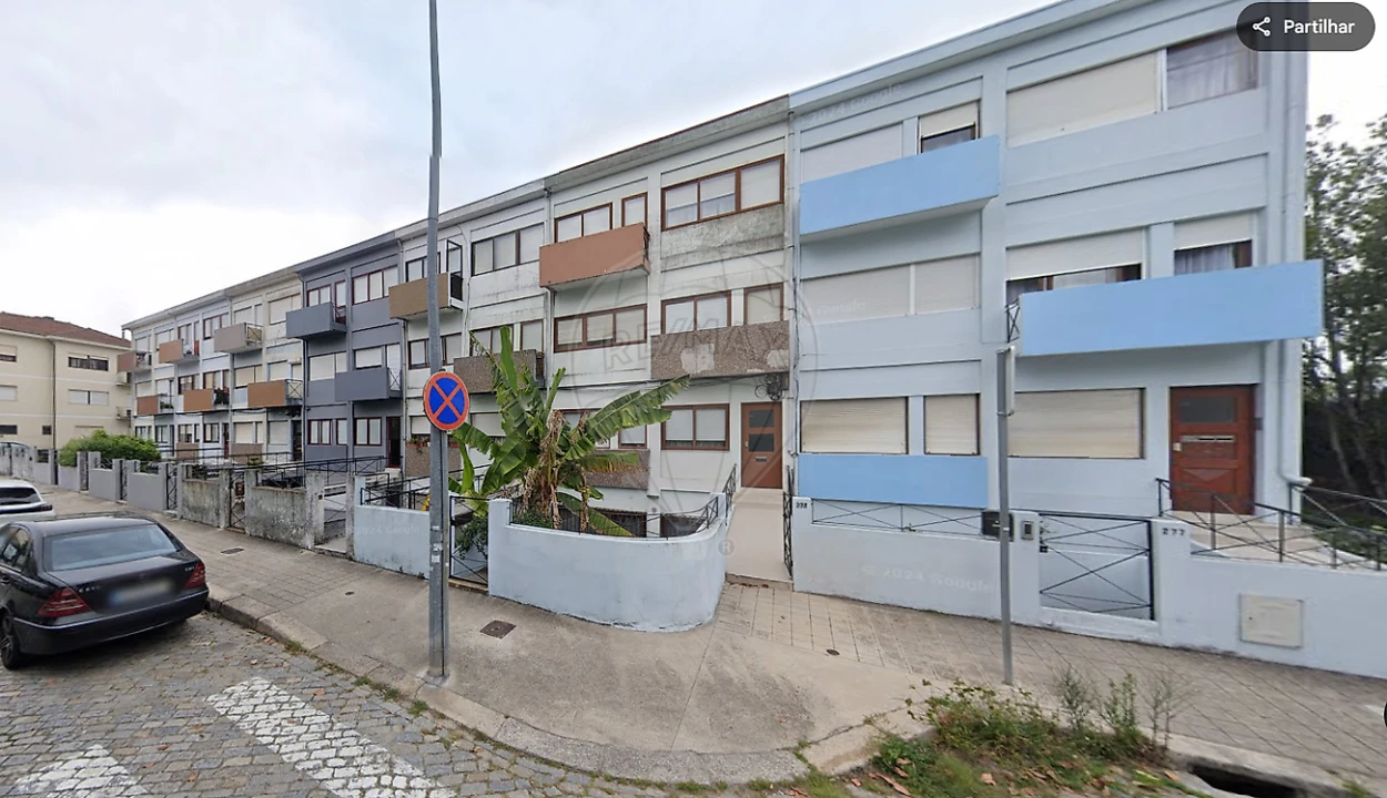 Apartamento T2 para Venda em Paranhos Foto 1