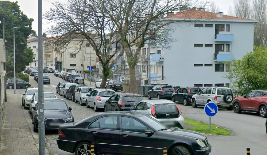 Apartamento T2 para Venda em Paranhos Foto 3