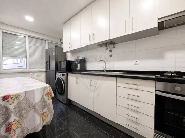 Apartamento T2 para Venda em Póvoa de Santa Iria e Forte da Casa