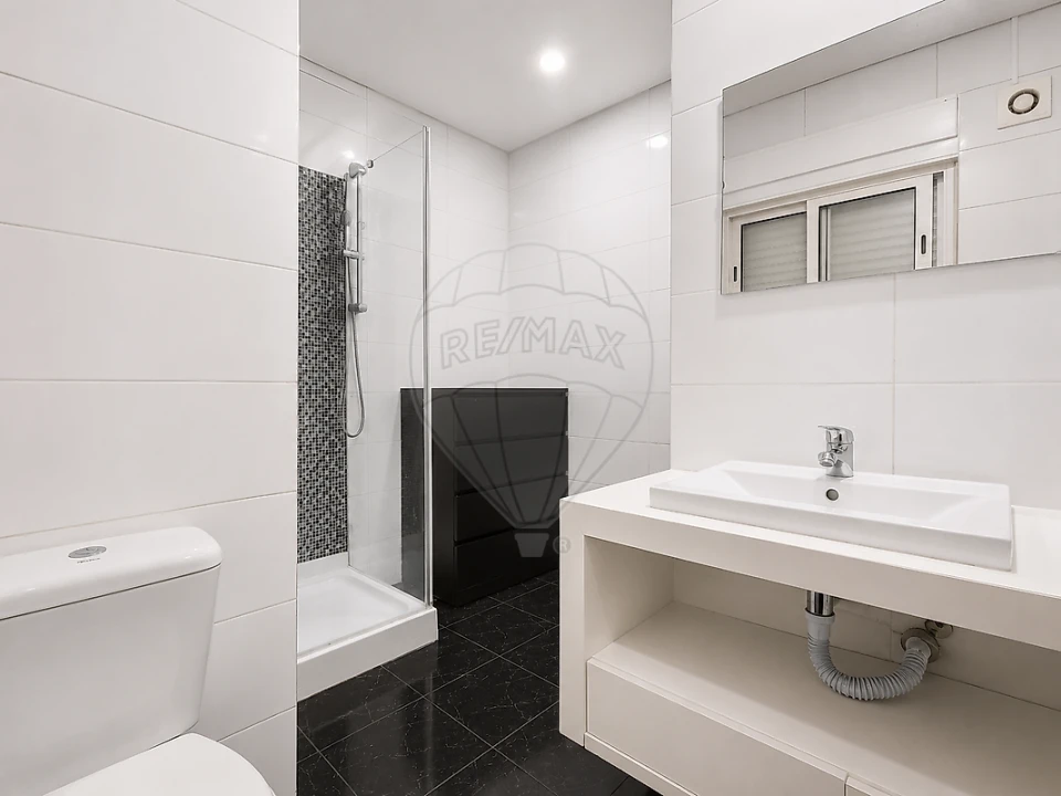 Apartamento T2 para Venda em Póvoa de Santa Iria e Forte da Casa Foto 17