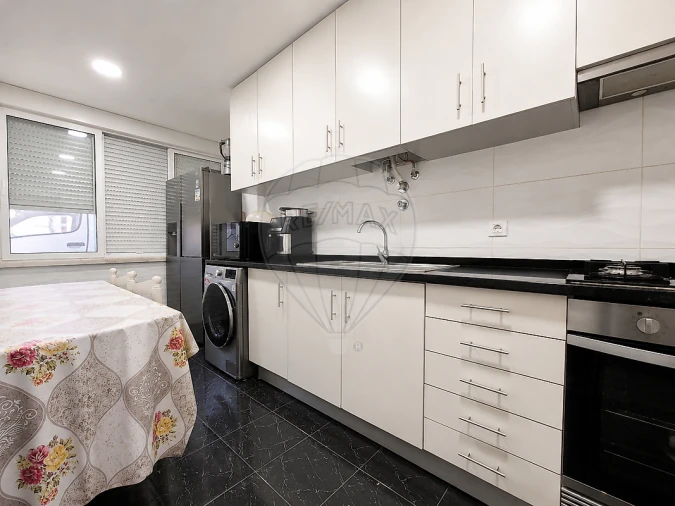 Apartamento T2 para Venda em Póvoa de Santa Iria e Forte da Casa Foto 20