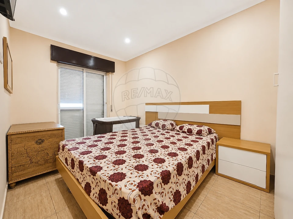 Apartamento T2 para Venda em Póvoa de Santa Iria e Forte da Casa Foto 21