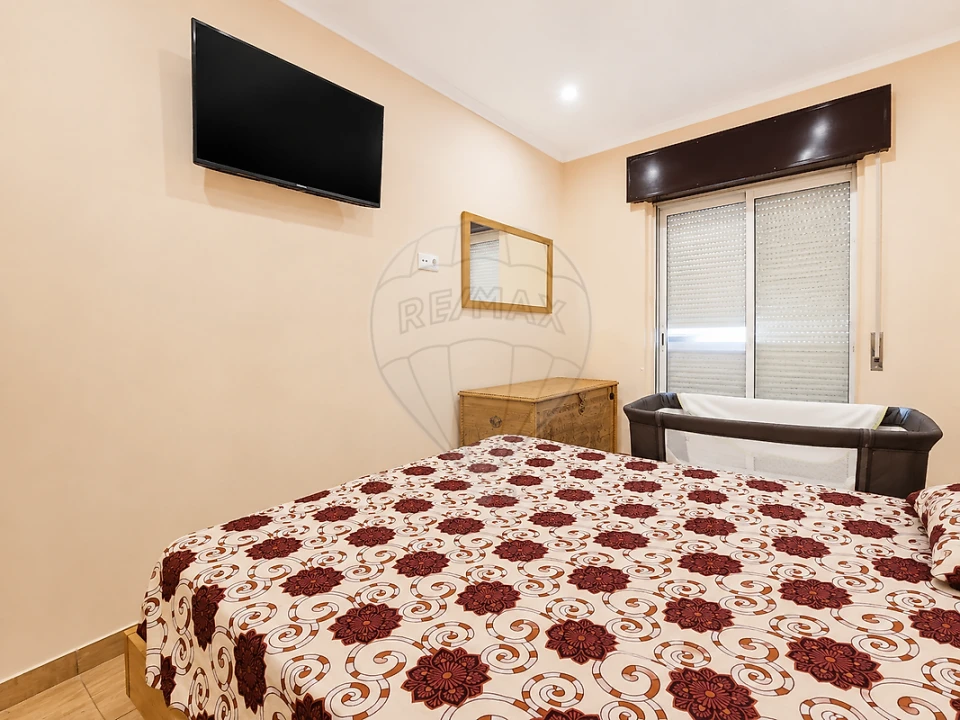 Apartamento T2 para Venda em Póvoa de Santa Iria e Forte da Casa Foto 2