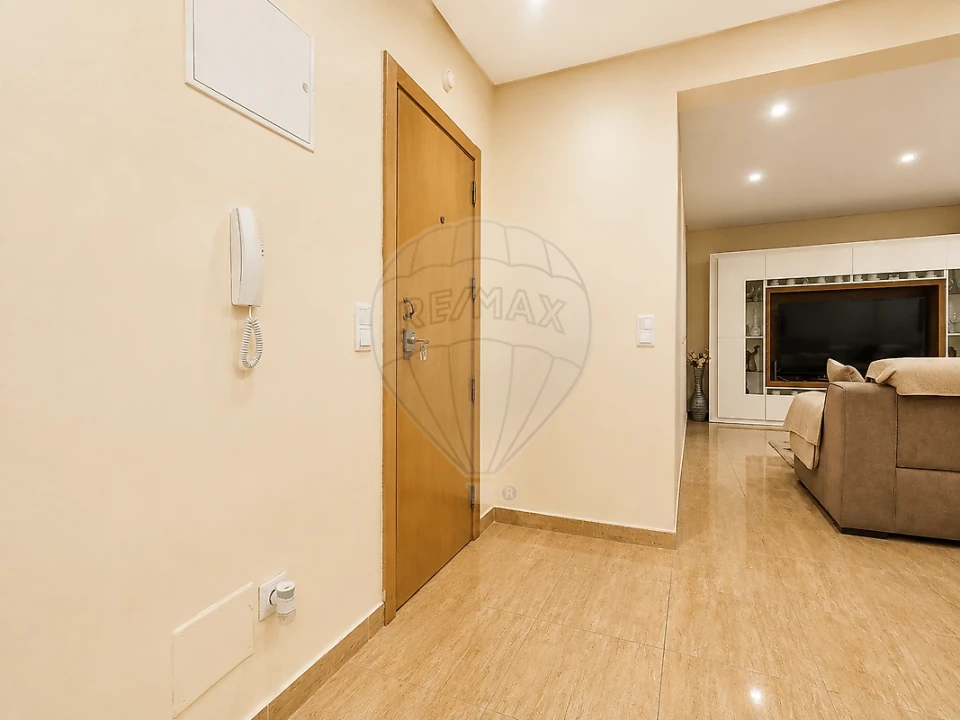 Apartamento T2 para Venda em Póvoa de Santa Iria e Forte da Casa Foto 7