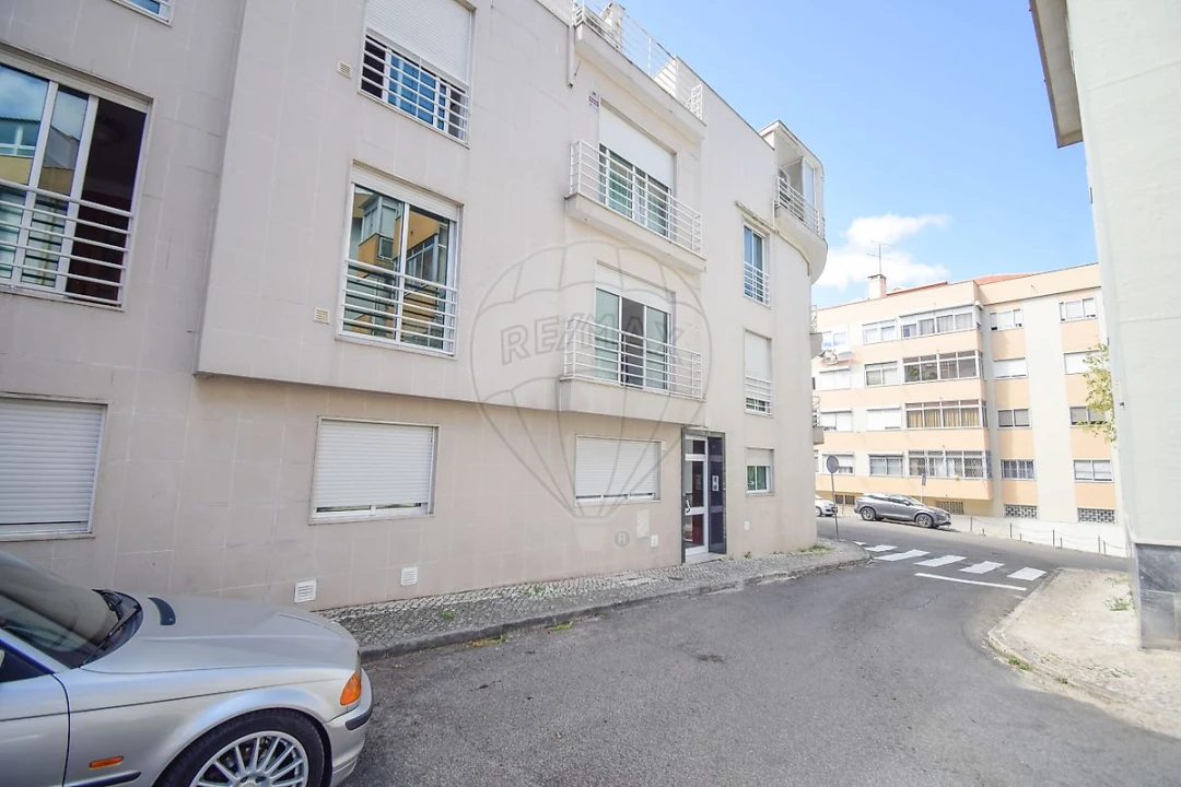 Apartamento T3 para Venda em Odivelas Foto 25