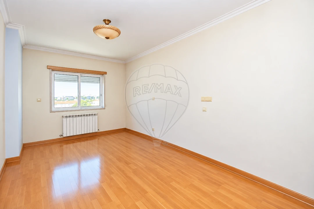 Apartamento T3 para Venda em Odivelas Foto 13